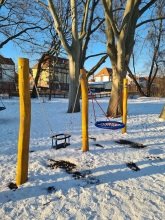 Spielplatz Markt zwei Schaukeln 2021_02_14.jpg